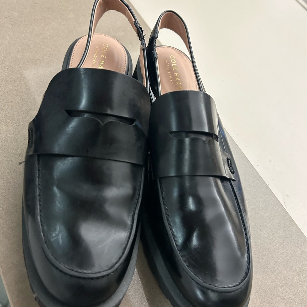 Cole Haan Black Men's Loafers Size 10 B made in Vietnam like new!